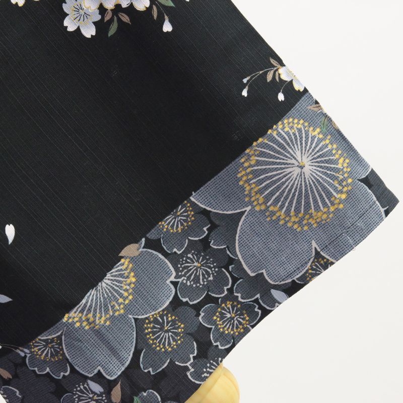 Photo: Cherry Blossom "Happi-coat" robe (Half length)