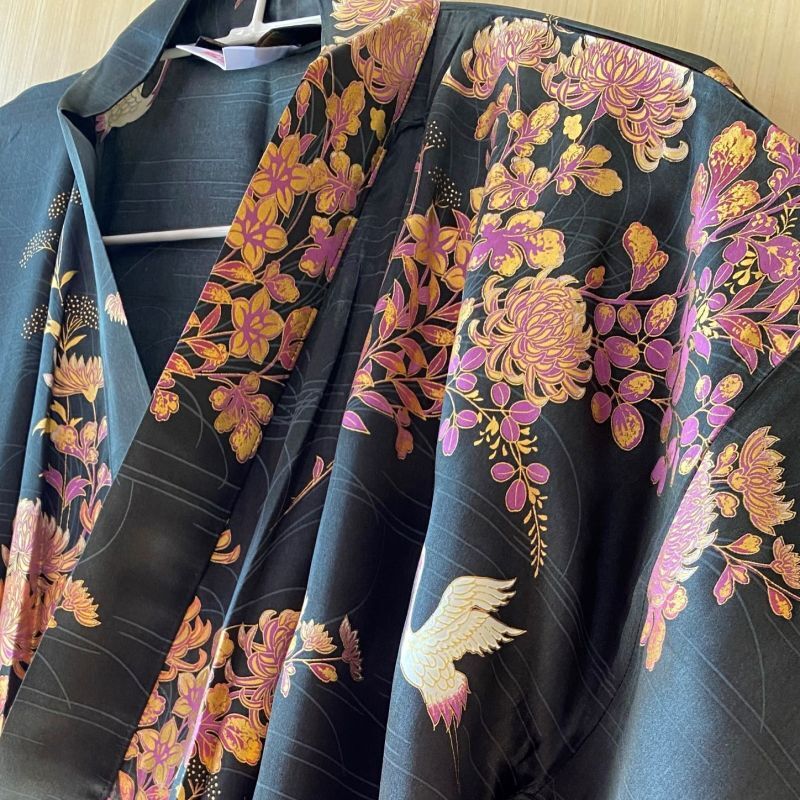 Photo: Silk Chrysanthemum & Crane "Happi-Coat" robe