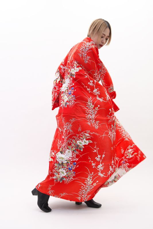 Photo: Silk Graceful Flower "KIMONO" robe